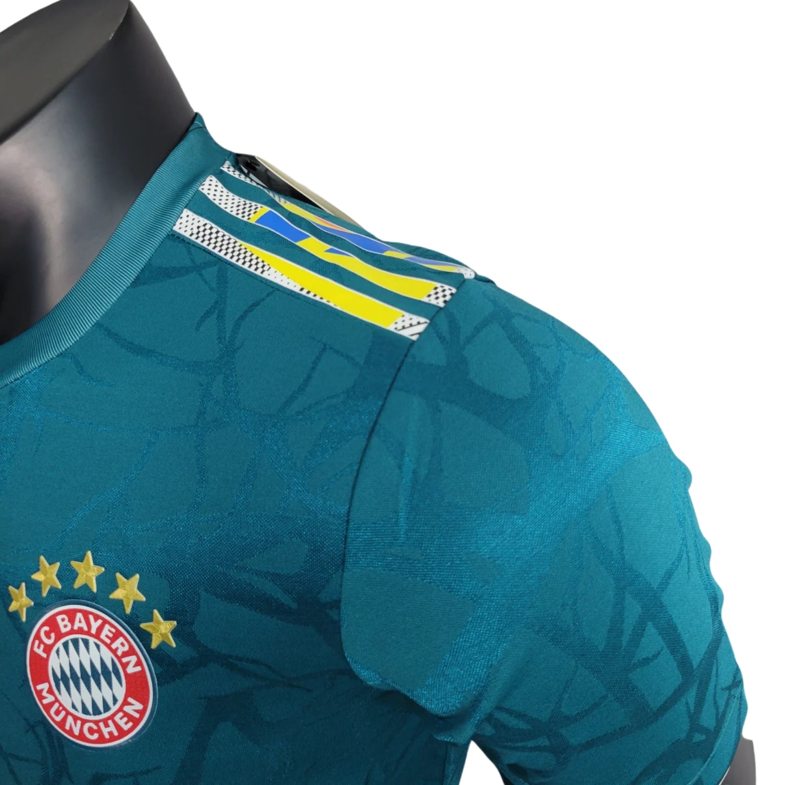 Bayern Munique Édition Spéciale 23/24 - Vue rapprochée