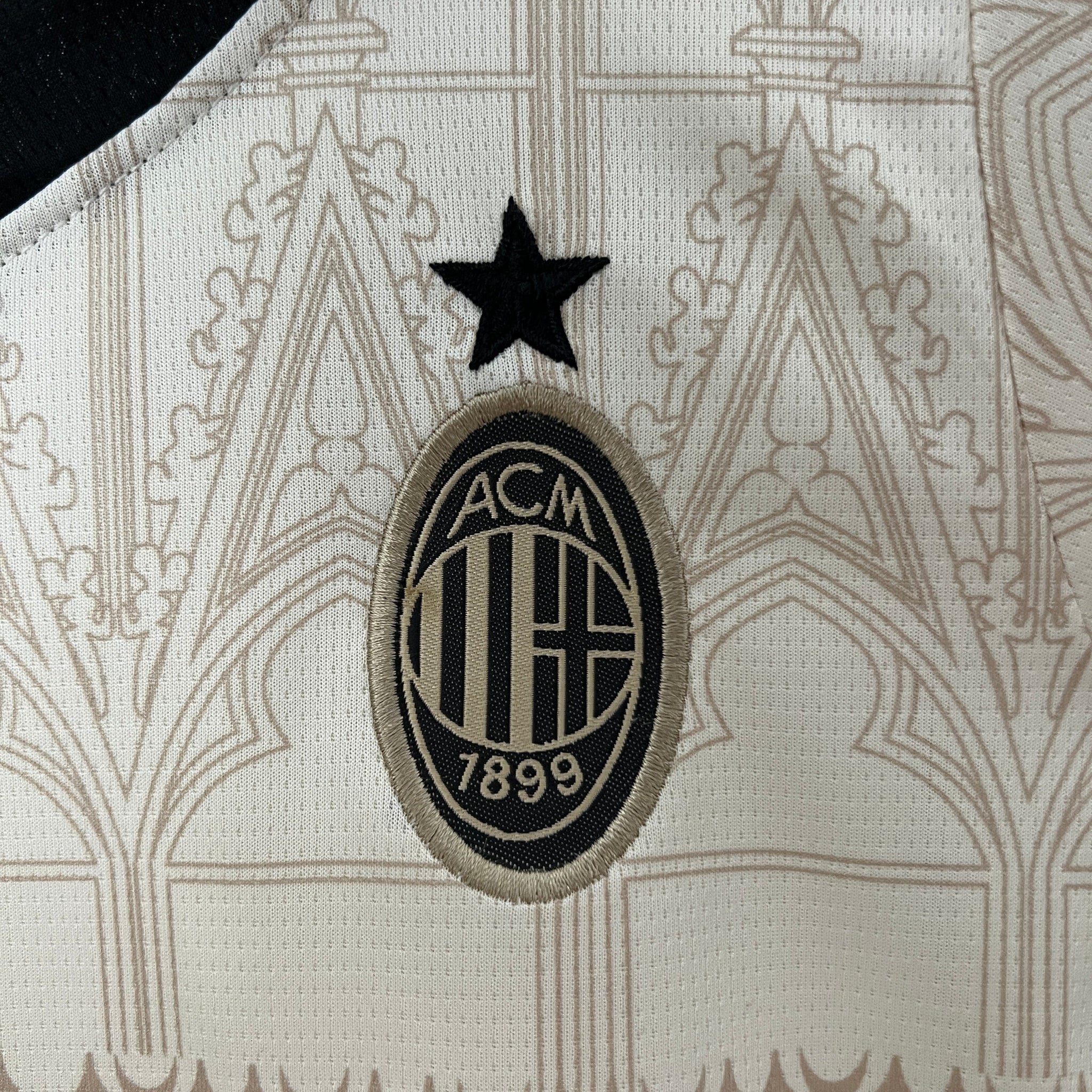 Kit - AC Milan Quatrième 23/24 - Vue rapprochée