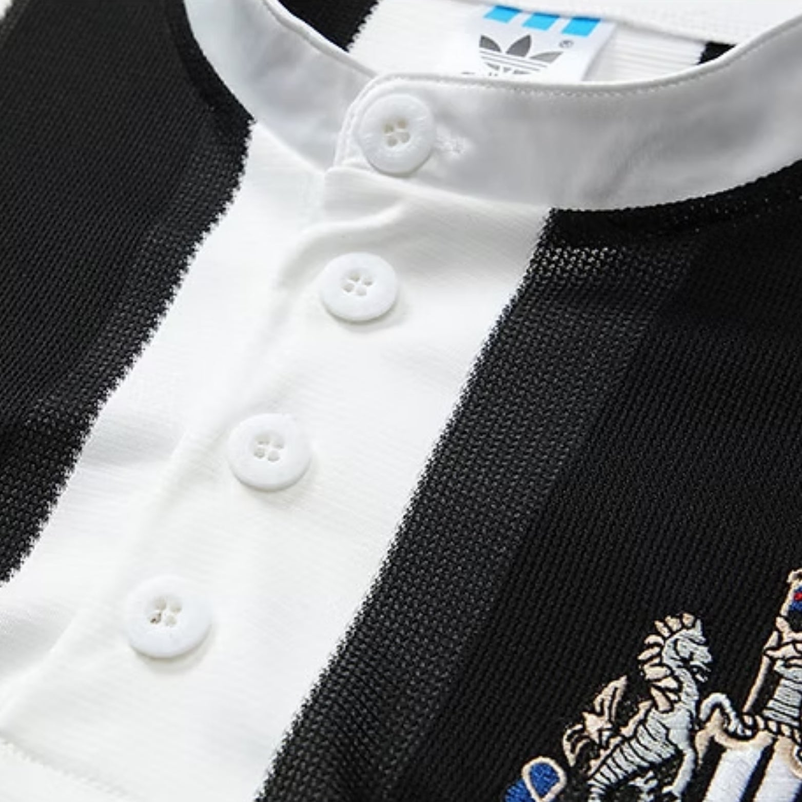 Newcastle United Domicile 95/96 - Manches Longues - Détail