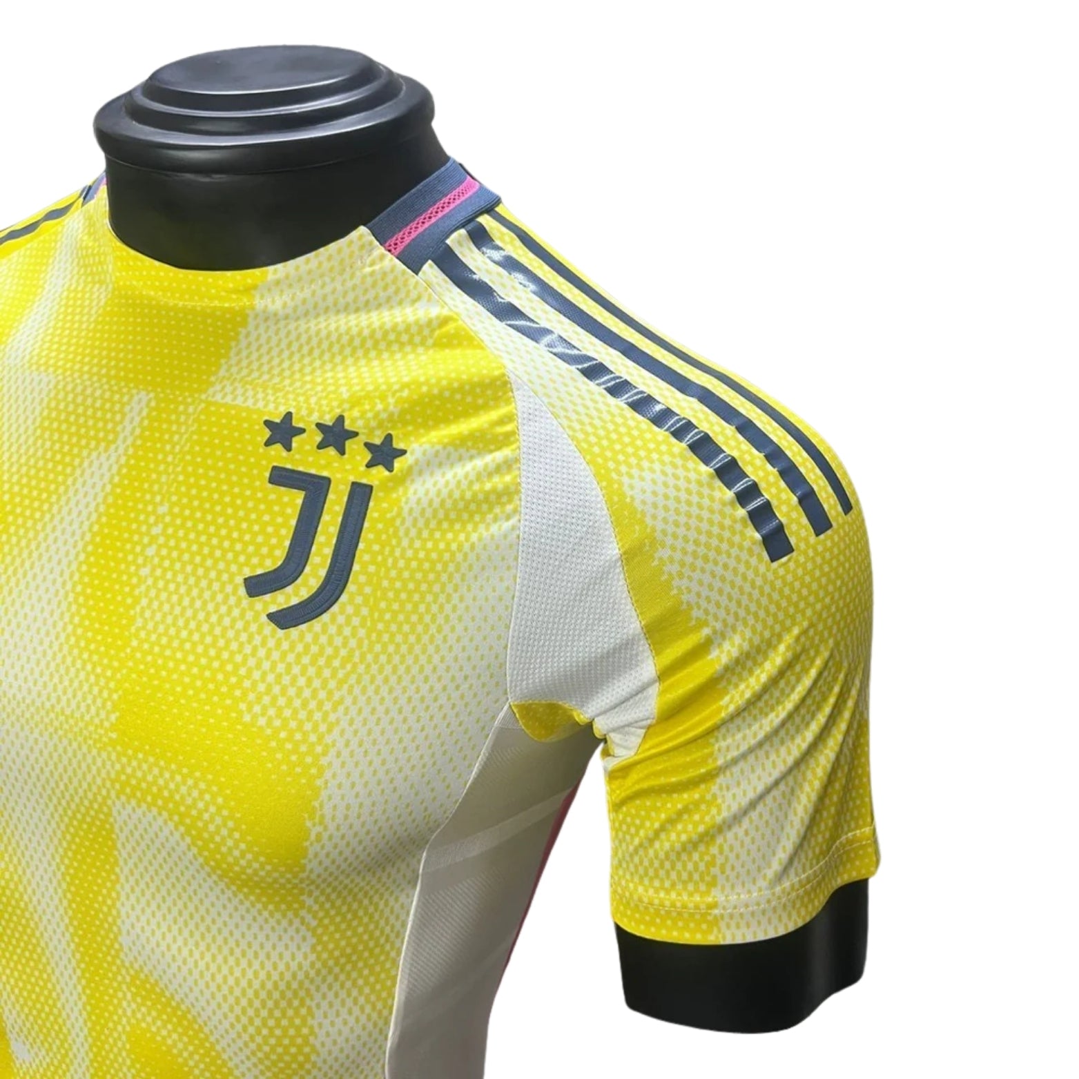 Juventus Extérieur 24/25 - Vue rapprochée