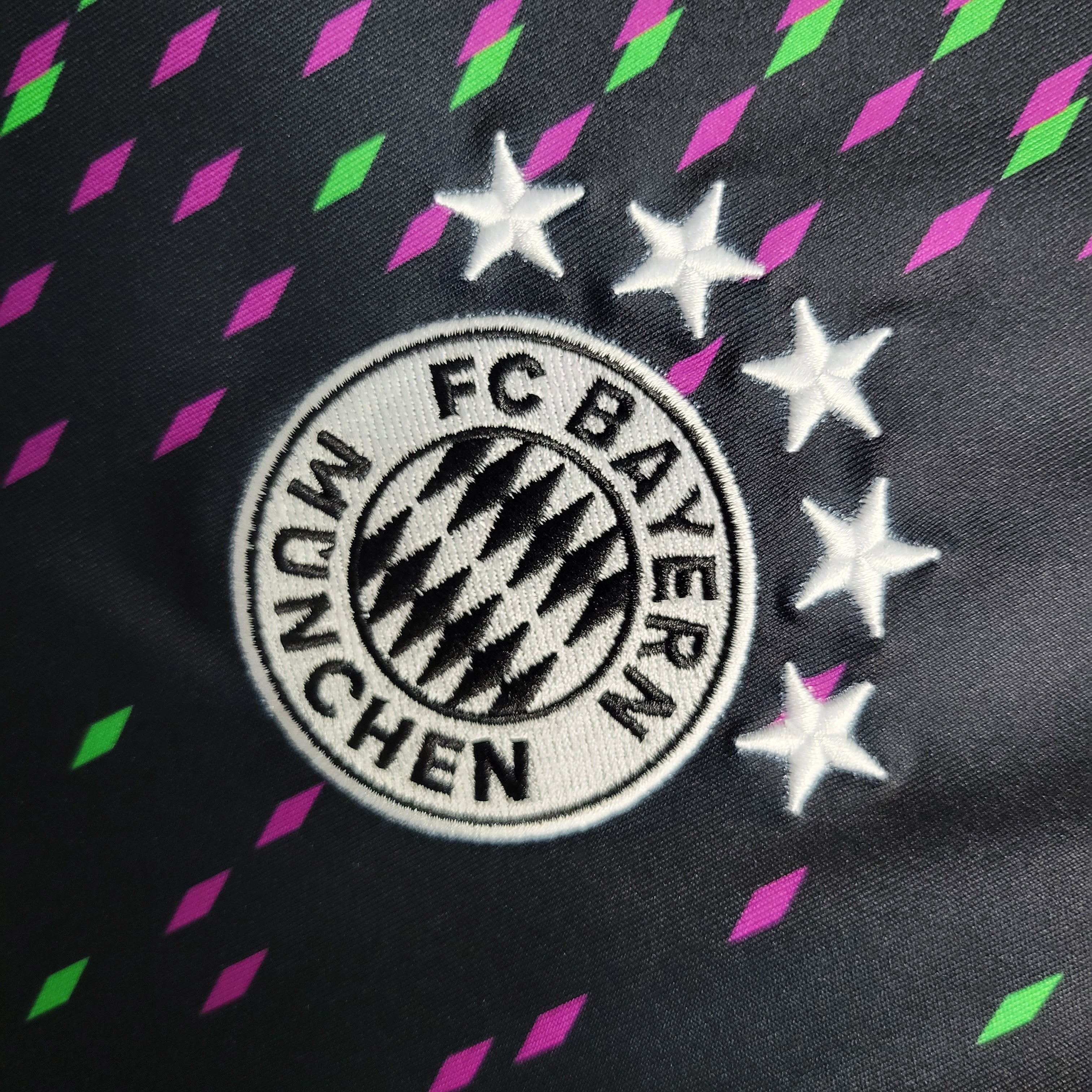 Bayern Munique Extérieur 23/24 - Porté