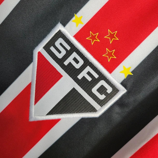 São Paulo Extérieur 23/24 - Vue rapprochée