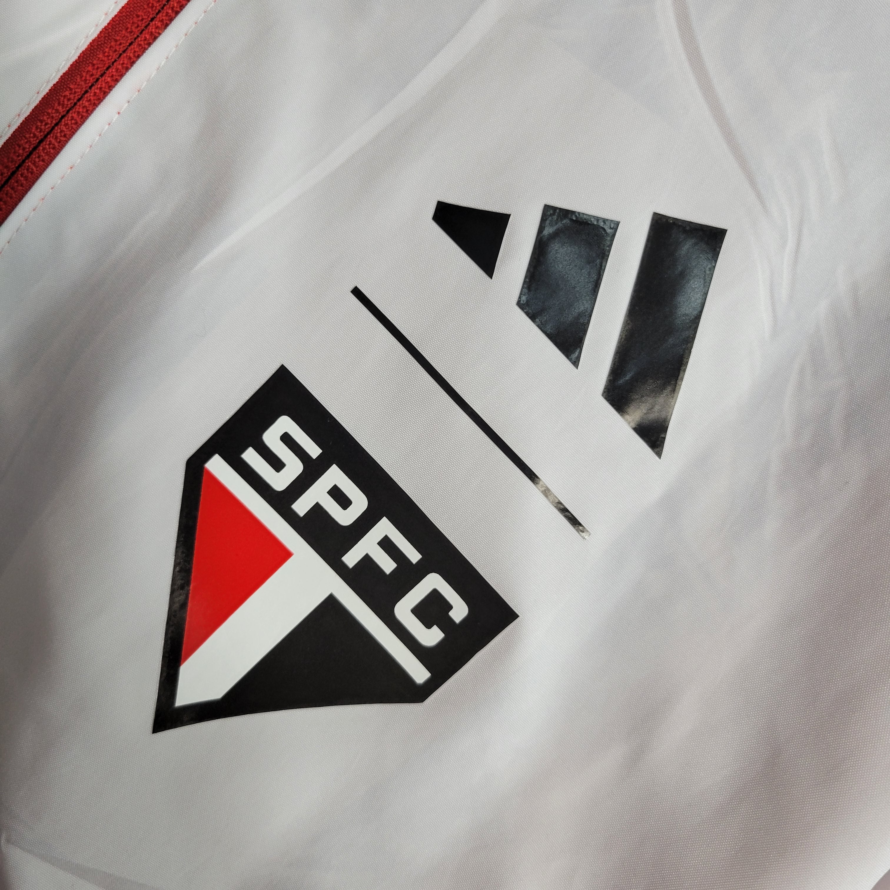 Coupe-Vent Réversible - São Paulo - Vue rapprochée