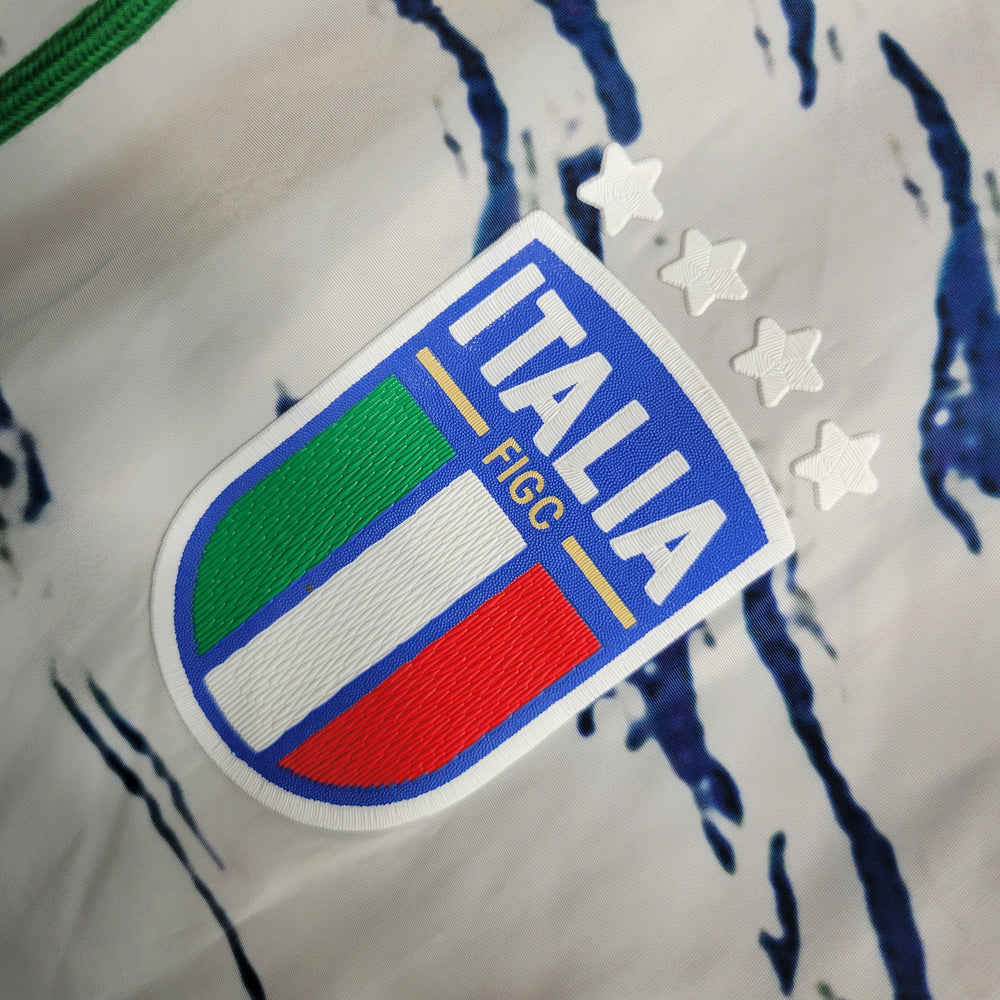 Windbreaker - Italy