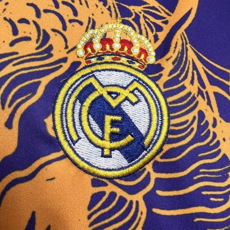 Real Madrid Édition Spéciale 24/25 - Porté