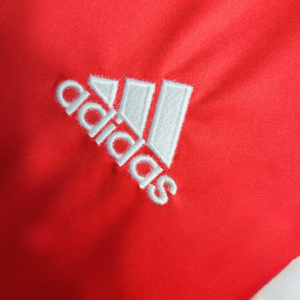 Benfica Home 04/05
