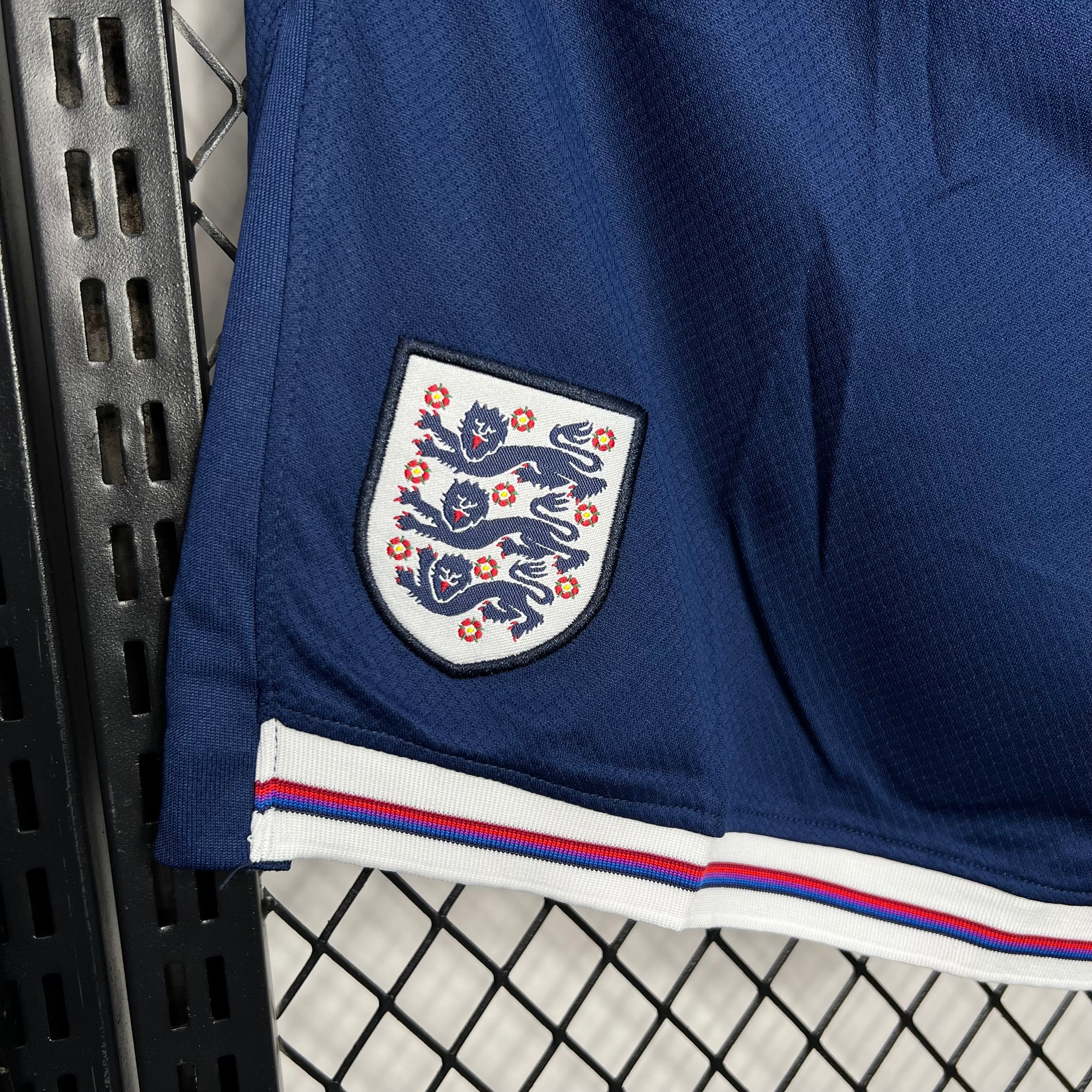 Short Angleterre Domicile 24/25 - Vue rapprochée