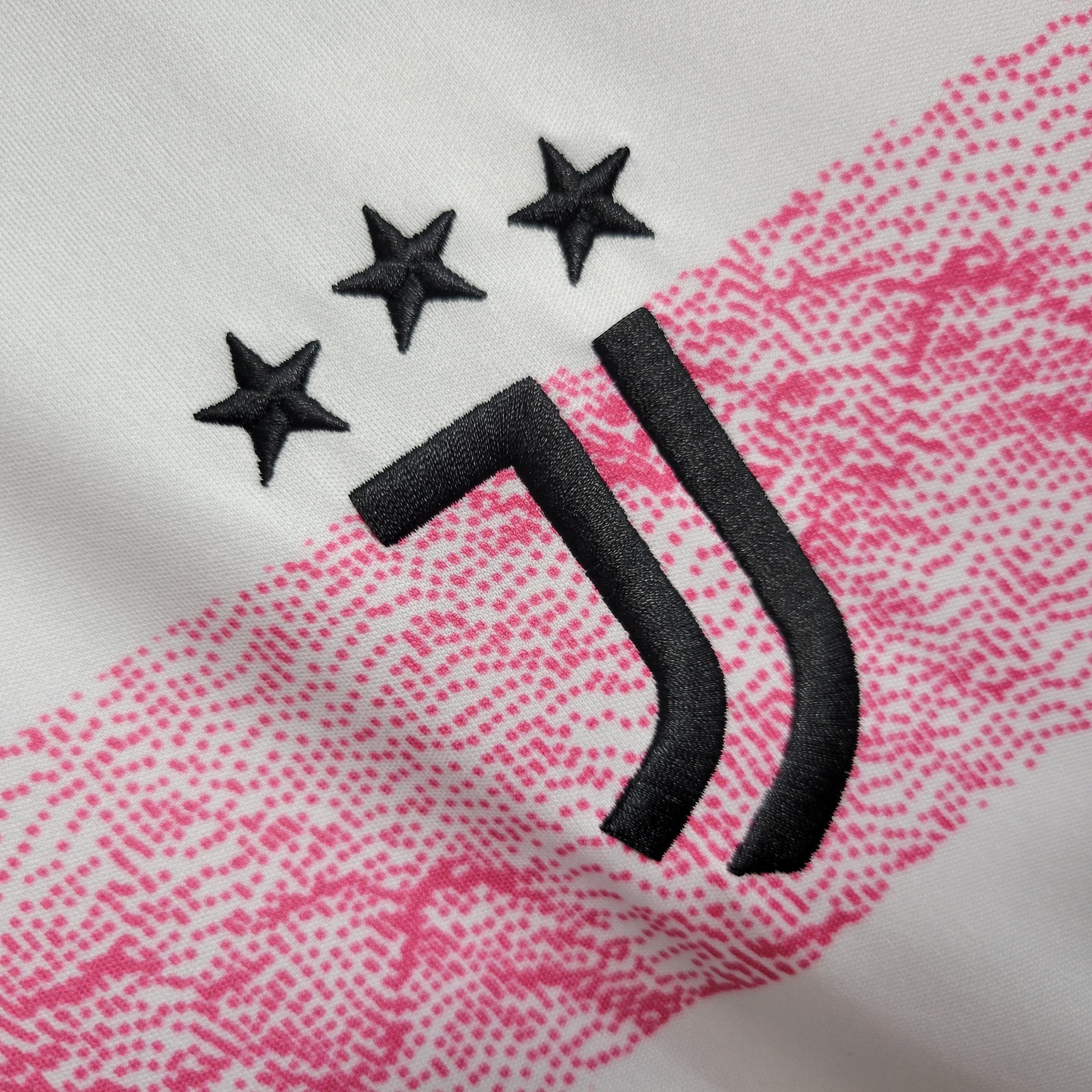 Juventus Extérieur 23/24 - Packaging