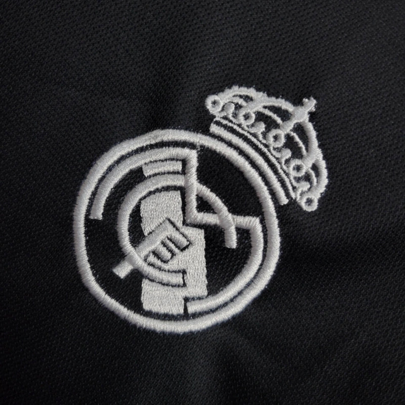 Real Madrid Gardiens de But 23/24 - Collection Y-3 - Détail