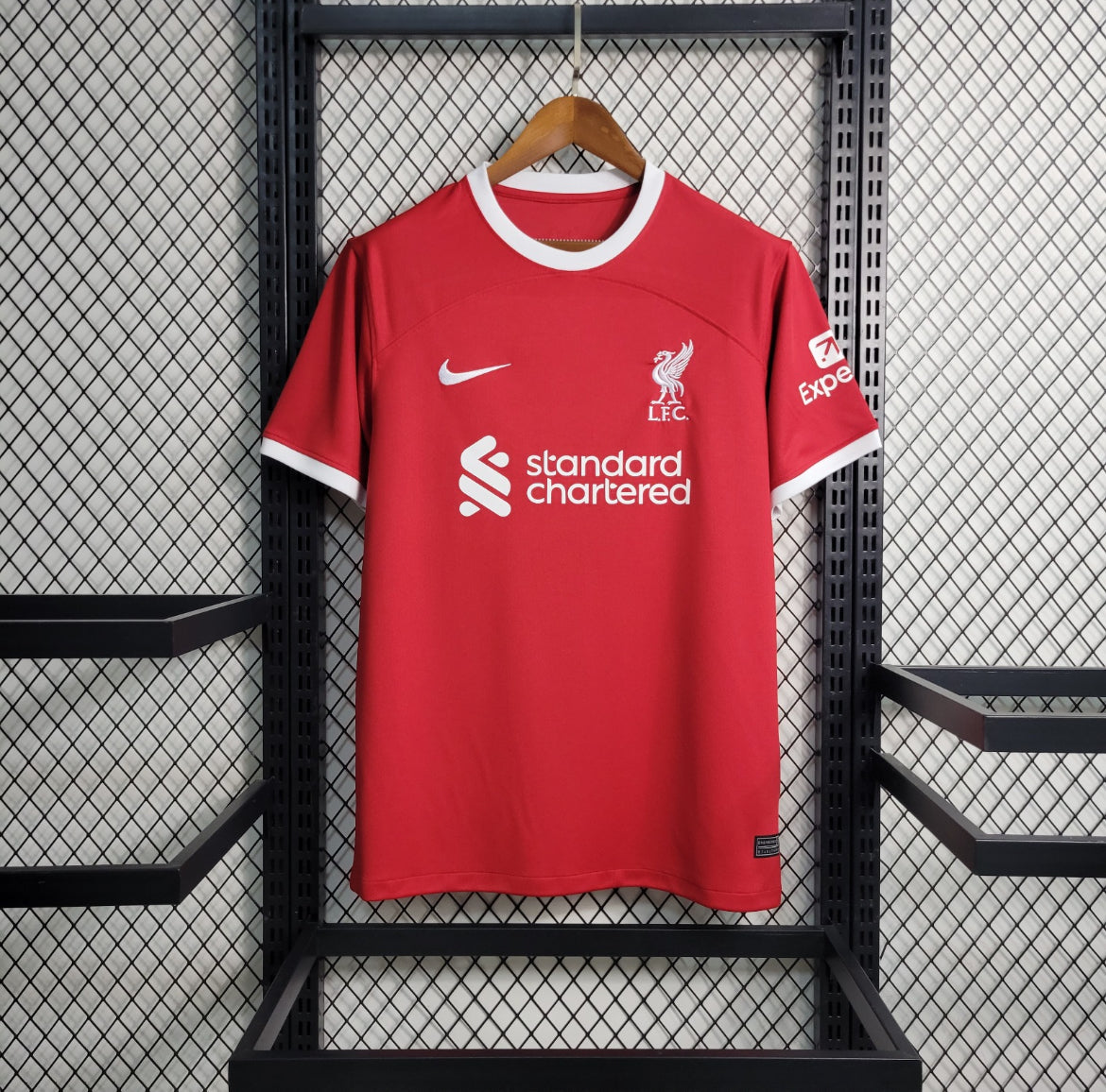 Liverpool Domicile 23/24 - Vue de face