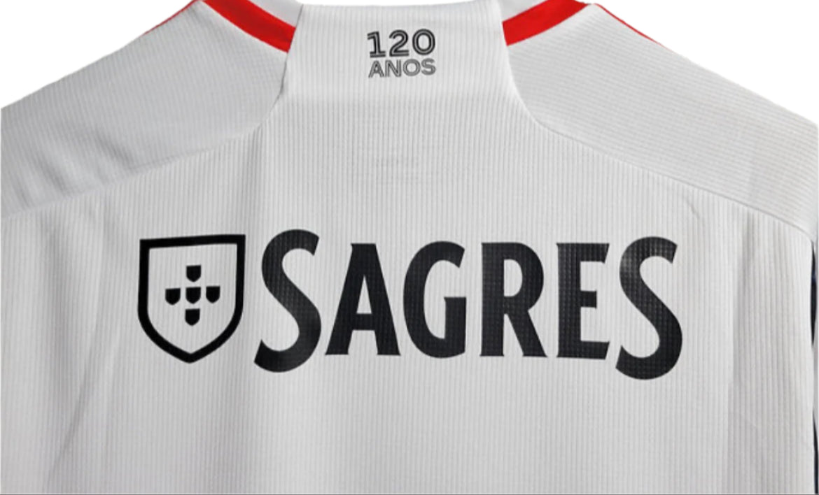 Benfica Troisième 23/24 - Vue rapprochée