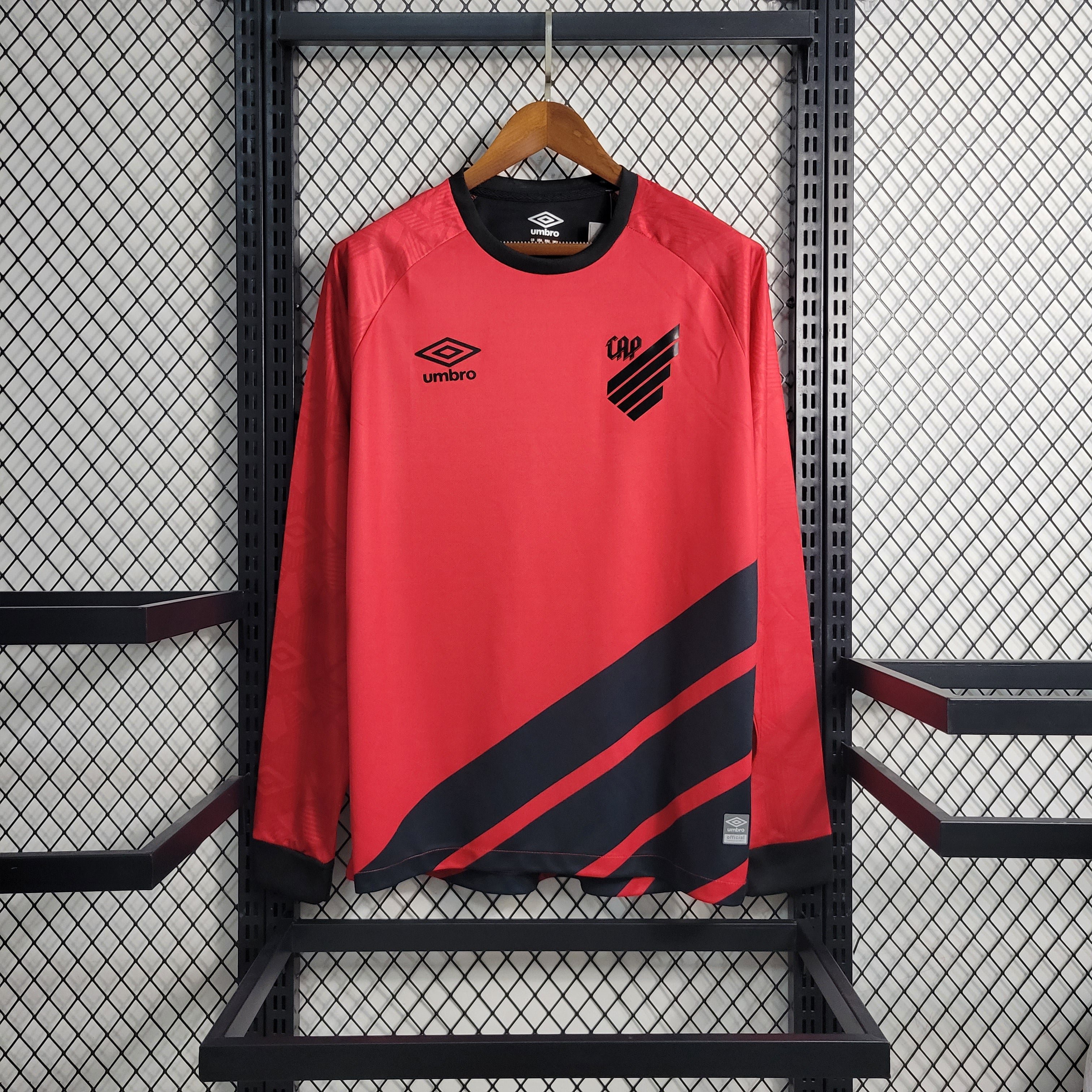 Athletico Paranaense Domicile 23/24 - Vue de face