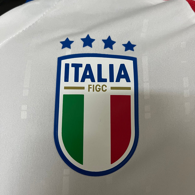 Italie Extérieur 24/25 - Vue rapprochée