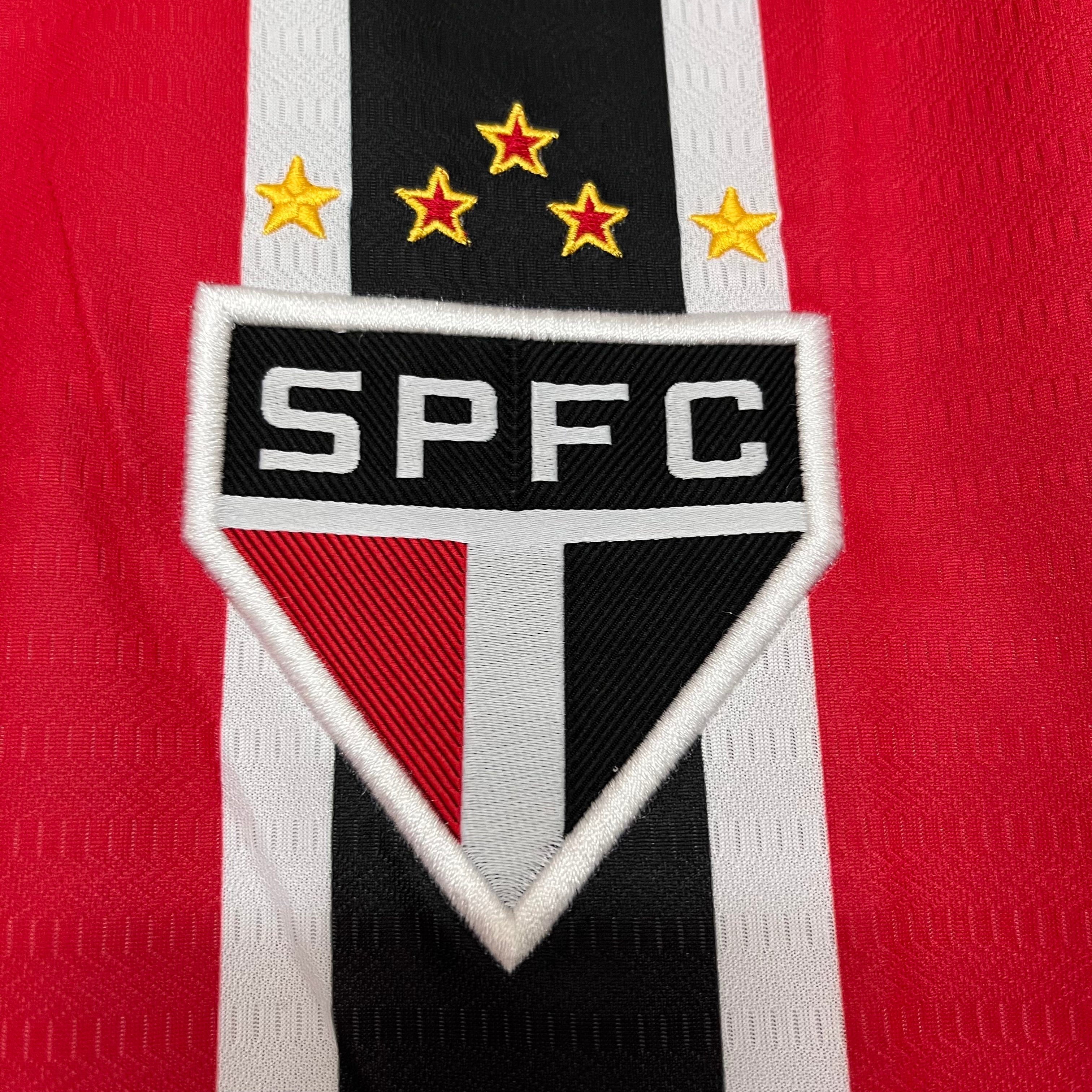 São Paulo Extérieur 24/25 - Vue rapprochée
