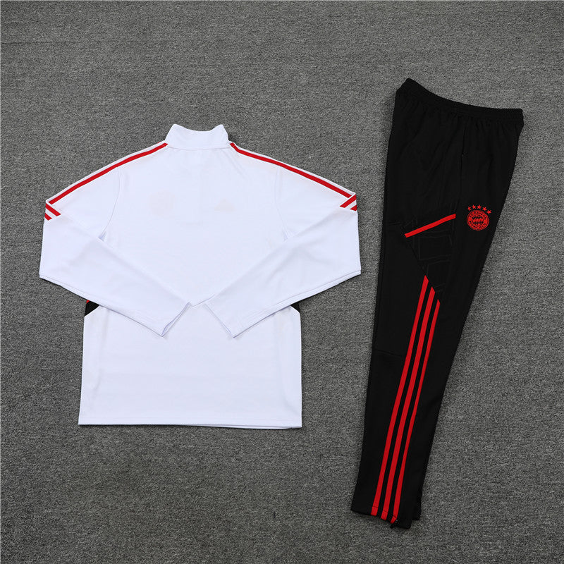 Bayern Munique - Survêtement - 1/2 Zip - Vue rapprochée