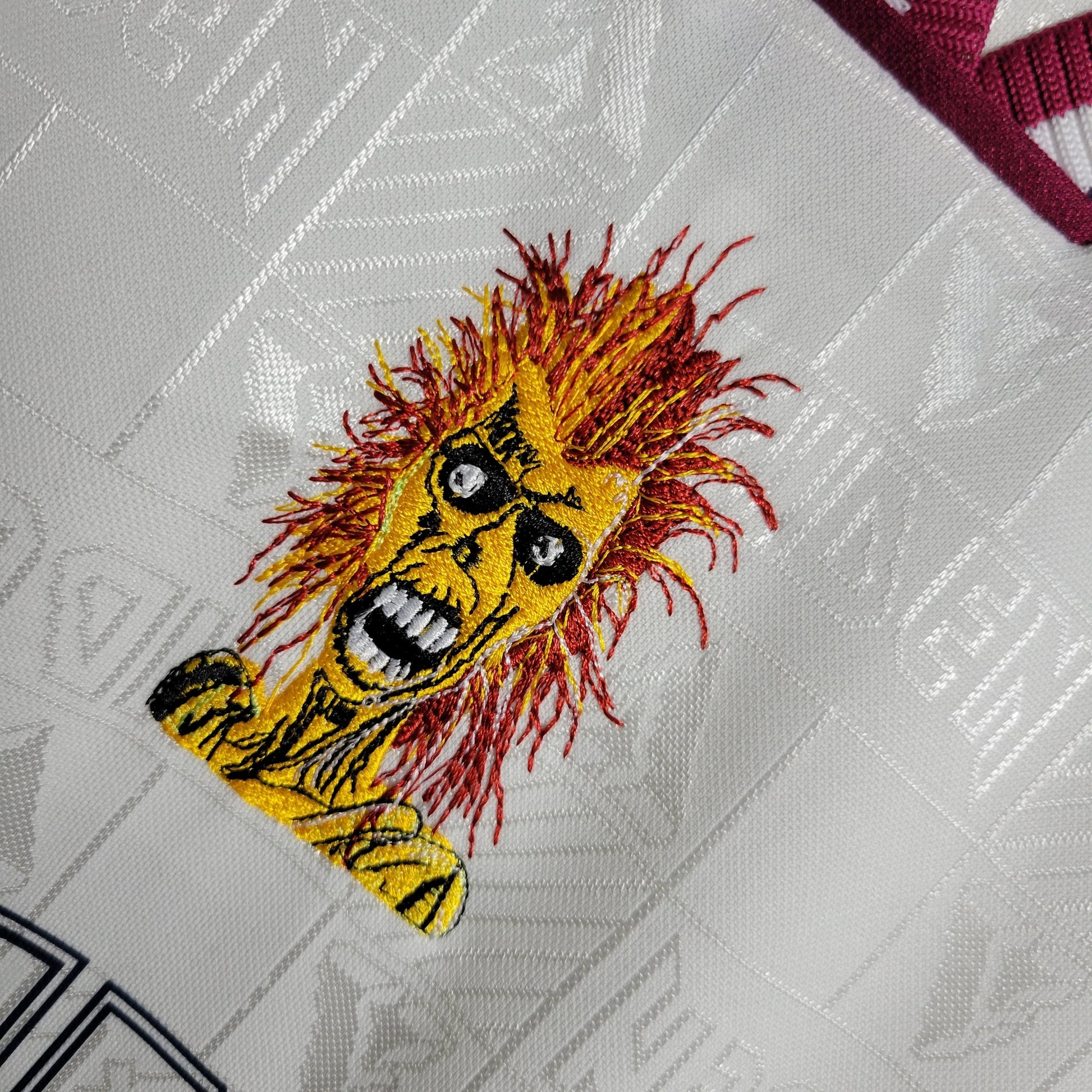 West Ham United Édition Speciale 99/00 - Vue rapprochée