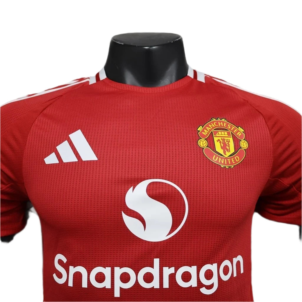 Manchester United Domicile 24/25 - Détail